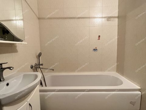 1-komnatnaya-ul-verhnepecherskaya-d-15-k1 фото