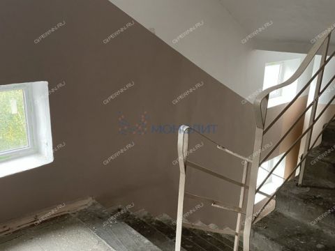 1-komnatnaya-ul-zelenaya-d-111 фото