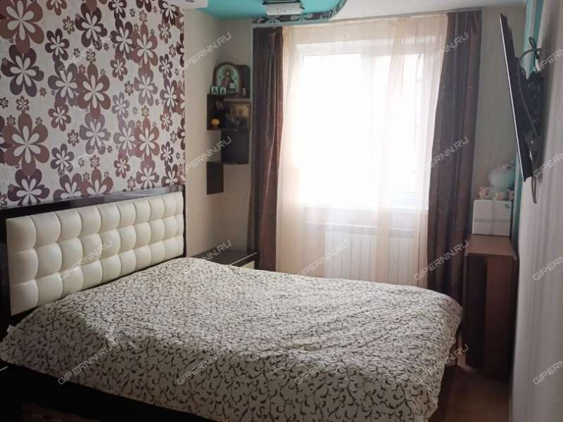 трёхкомнатная квартира на улице Ивана Чугурина дом 3