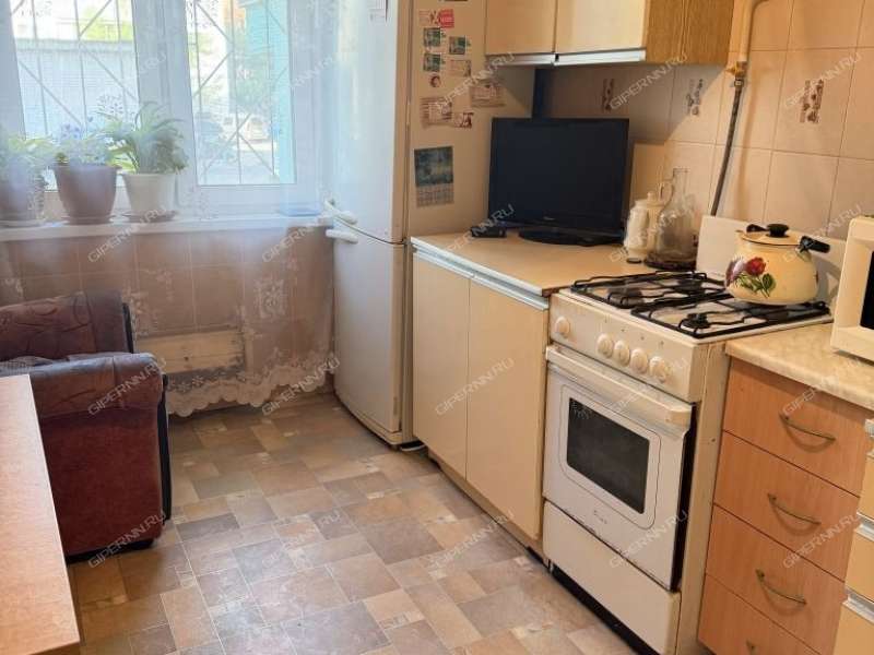 трёхкомнатная квартира на улице Политбойцов дом 2А