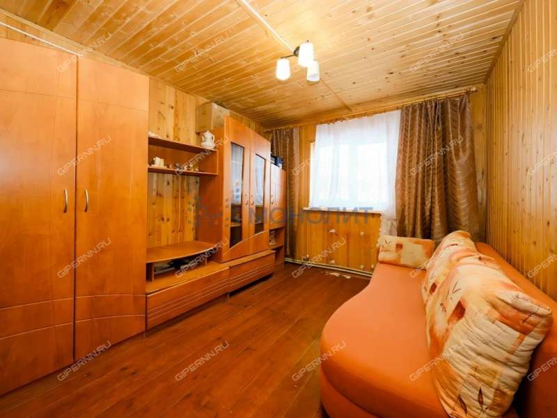 дом на Центральной улице