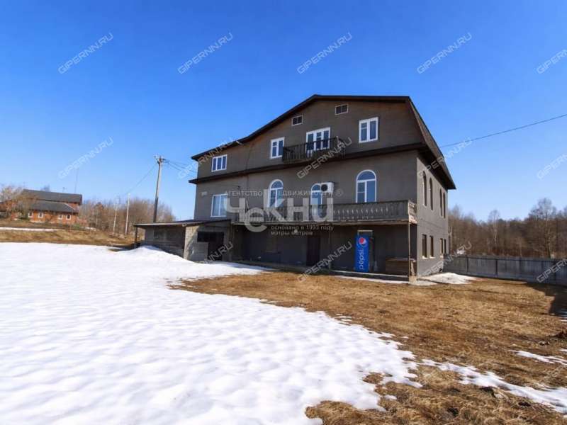 здание под недвижимость под общепит на Малое Чухово деревня Малое Чухово