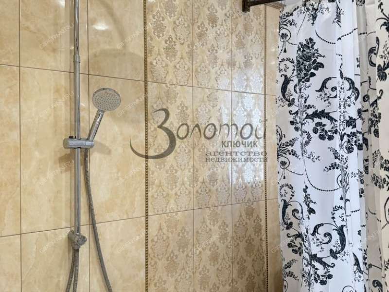 дом на Молодежной улице деревня Хватково