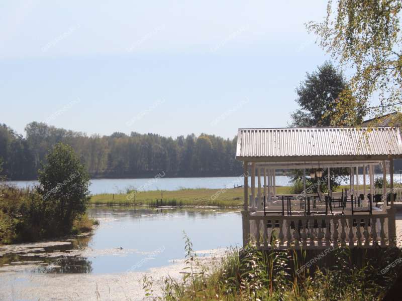 имущественный комплекс под недвижимость под гостиничный бизнес на  деревня Хмелевка