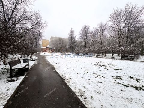 1-komnatnaya-ul-geroya-sovetskogo-soyuza-usilova-d-5 фото