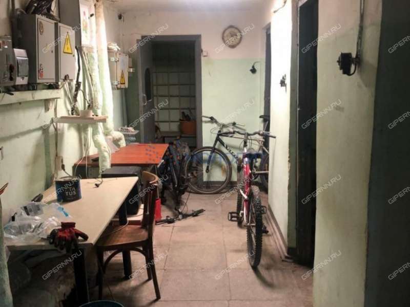 помещение под помещение свободного назначения на улице Маршала Голованова