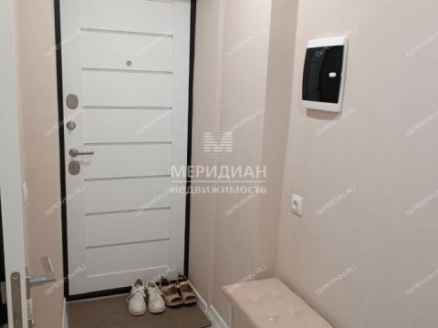 1-komnatnaya-ul-geroya-sovetskogo-soyuza-prygunova-d-1 фото