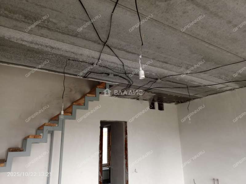 дом на  деревня Ройка