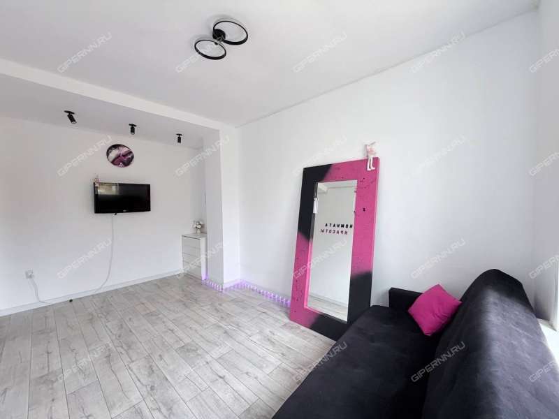 трёхкомнатная квартира на улице Васильева дом 36