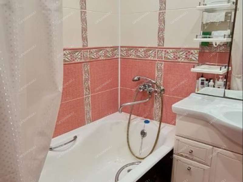 трёхкомнатная квартира на проспекте Ленина дом 48а