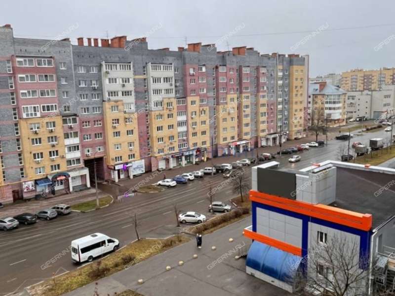 трёхкомнатная квартира на улице Петрищева дом 14 город Дзержинск