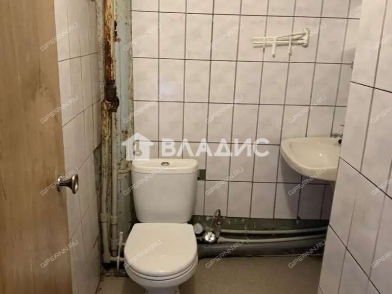 трёхкомнатная квартира на улице Плотникова дом 4