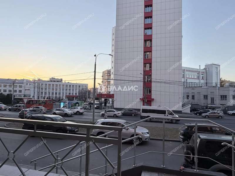 помещение под помещение свободного назначения на улице Июльских Дней