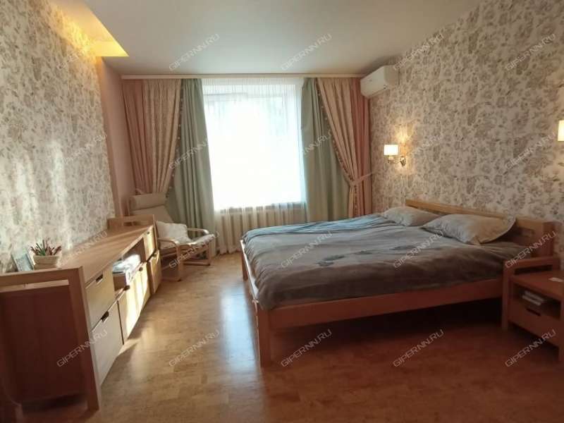 трёхкомнатная квартира на улице Максима Горького дом 232