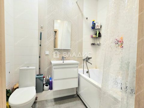 1-komnatnaya-ul-geroya-sovetskogo-soyuza-safronova-d-7-k1 фото