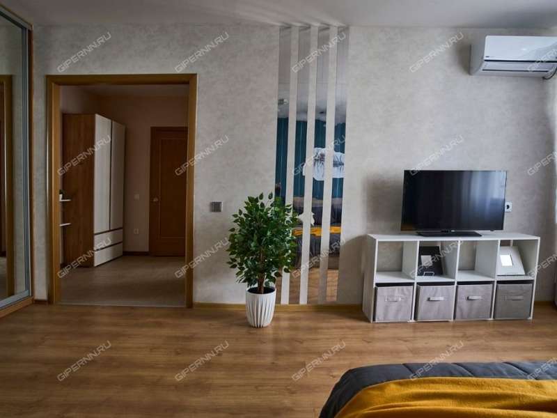 однокомнатная квартира на улице Александра Хохлова дом 1