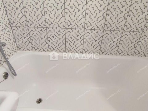 1-komnatnaya-b-r-60-letiya-oktyabrya-d-5a фото