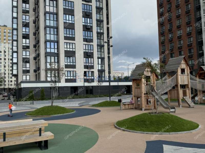 трёхкомнатная квартира на 2-й Оранжерейной улице дом 4А к2