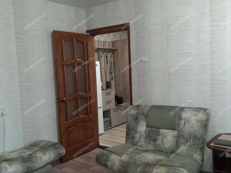 трёхкомнатная квартира на проспекте Бусыгина дом 18