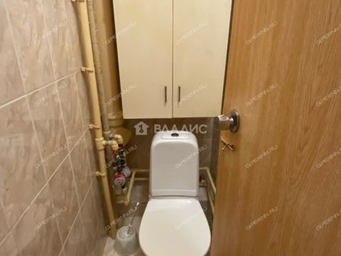 2-komnatnaya-ul-strokina-d-8 фото