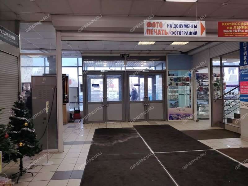 помещение под торговую площадь на Советская ул, д. 12