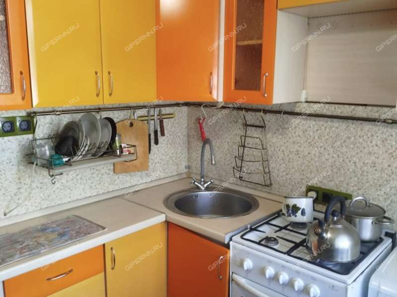 двухкомнатная квартира на проспекте Кирова дом 35а