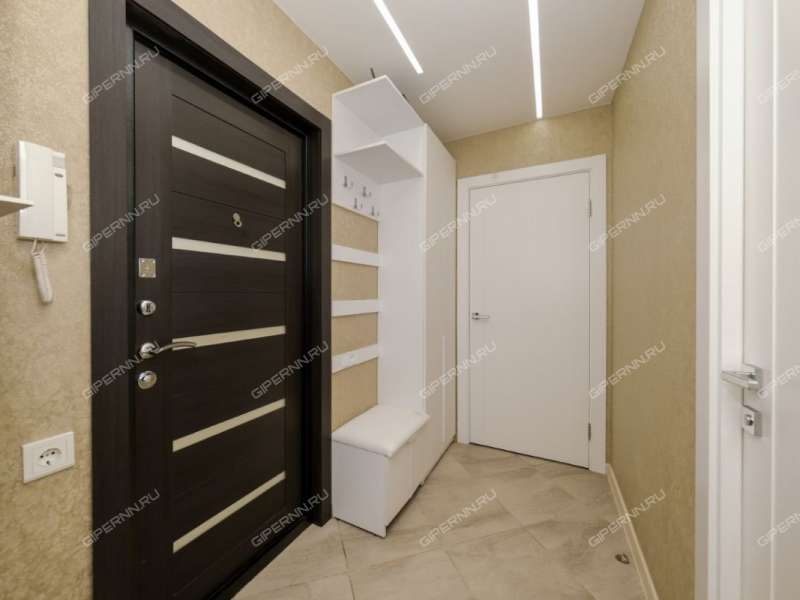 трёхкомнатная квартира на проспекте Бусыгина дом 9