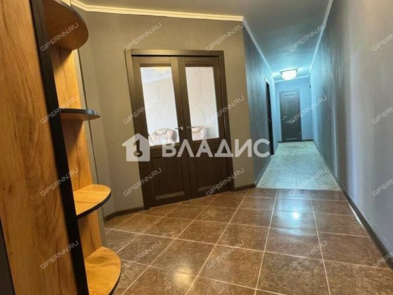 четырёхкомнатная квартира на улице Родионова дом 167 к1