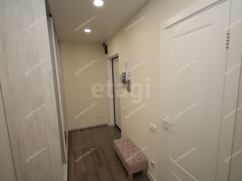 2-komnatnaya-nab-volzhskaya-d-24 фото