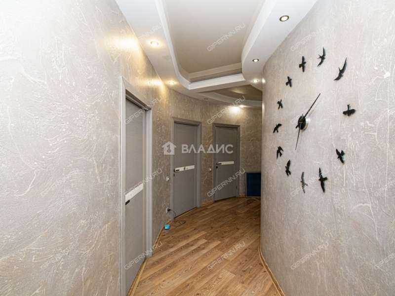 трёхкомнатная квартира на улице Тимирязева дом 7 к1