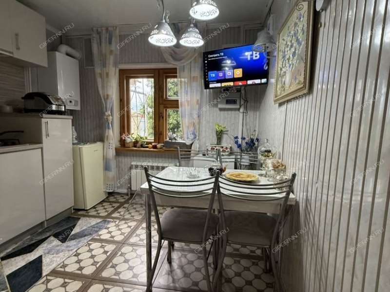 дом на посёлок Касаткино