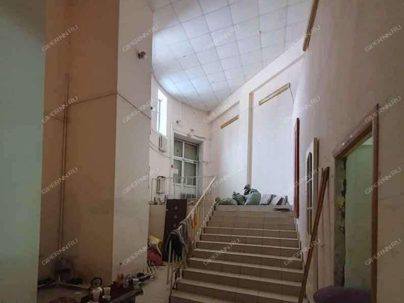 помещение под торговую площадь на улице Бурденко