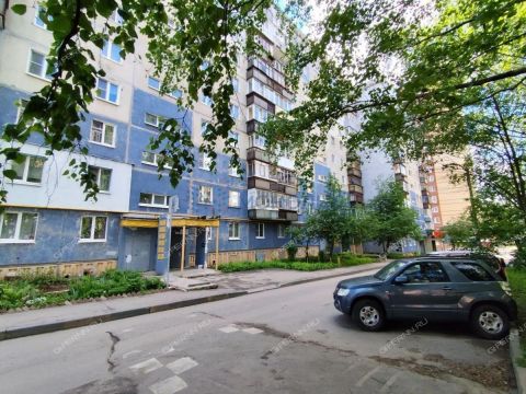 3-komnatnaya-ul-verhnepecherskaya-d-9-k1 фото