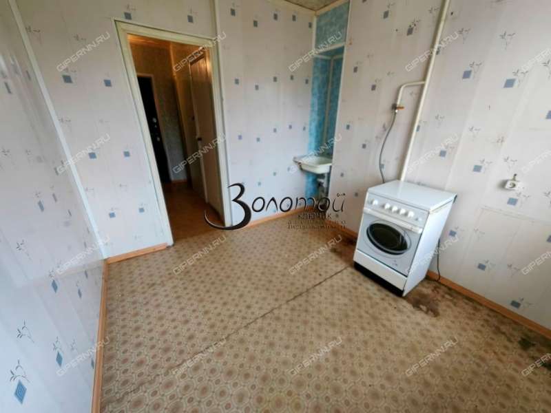 однокомнатная квартира на Днепропетровской улице дом 10