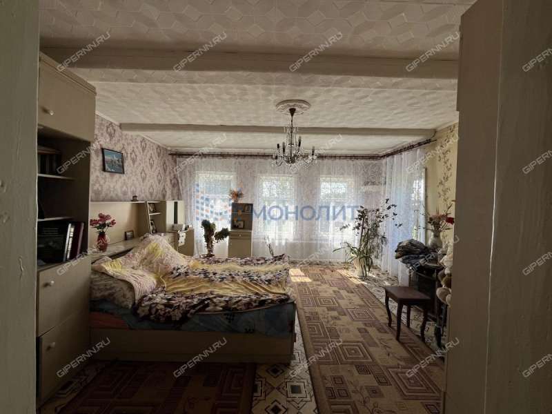 дом на Центральной улице село Настино