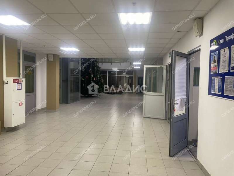 помещение под помещение свободного назначения на улице Минина