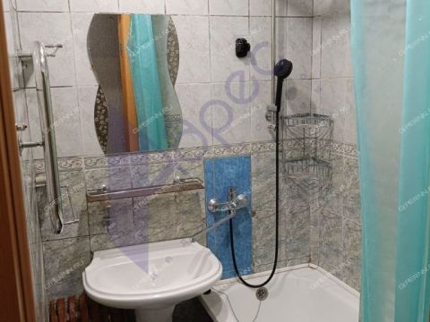 2-komnatnaya-b-r-60-letiya-oktyabrya-d-13 фото