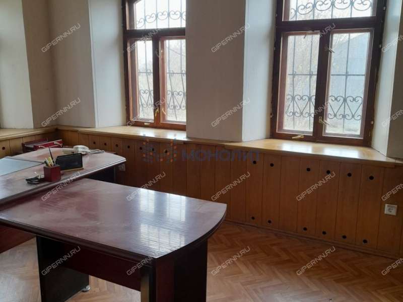 здание под офис, торговую площадь на улице Седова село Работки