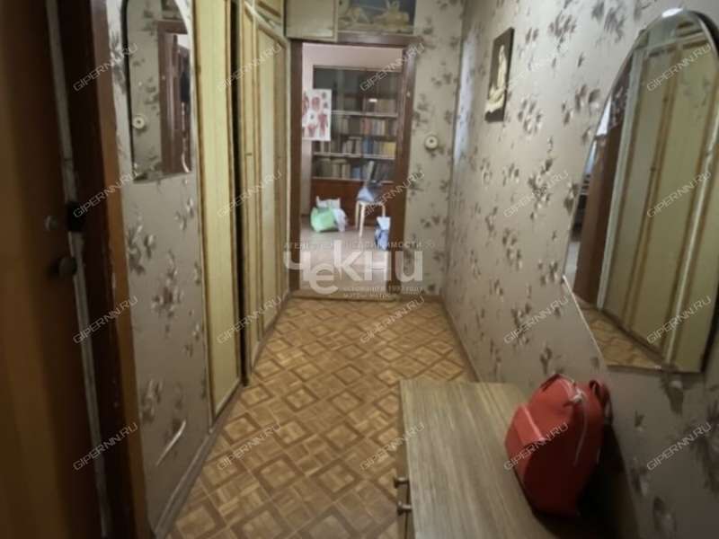 трёхкомнатная квартира на улице Героя Быкова дом 2