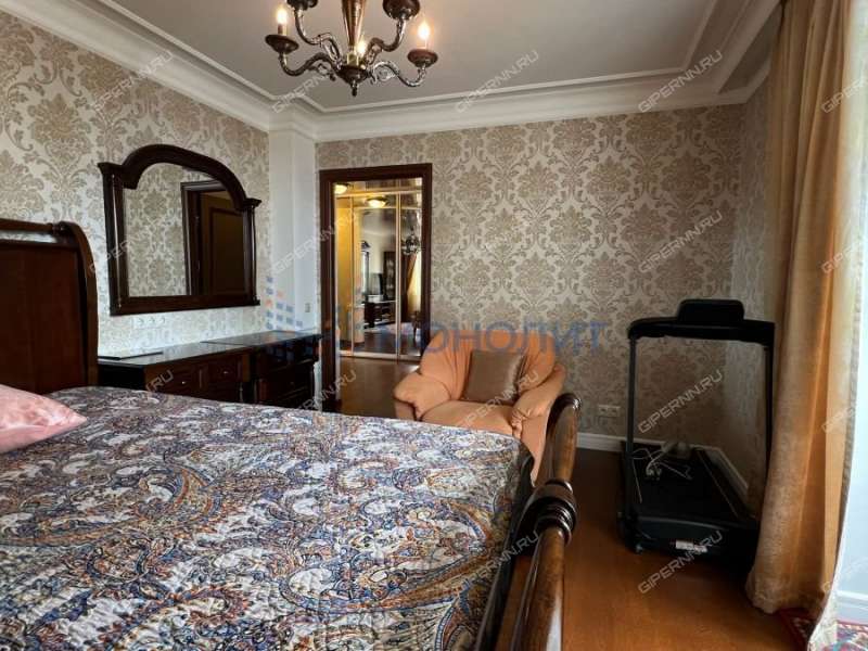 трёхкомнатная квартира на Волжской набережной дом 21