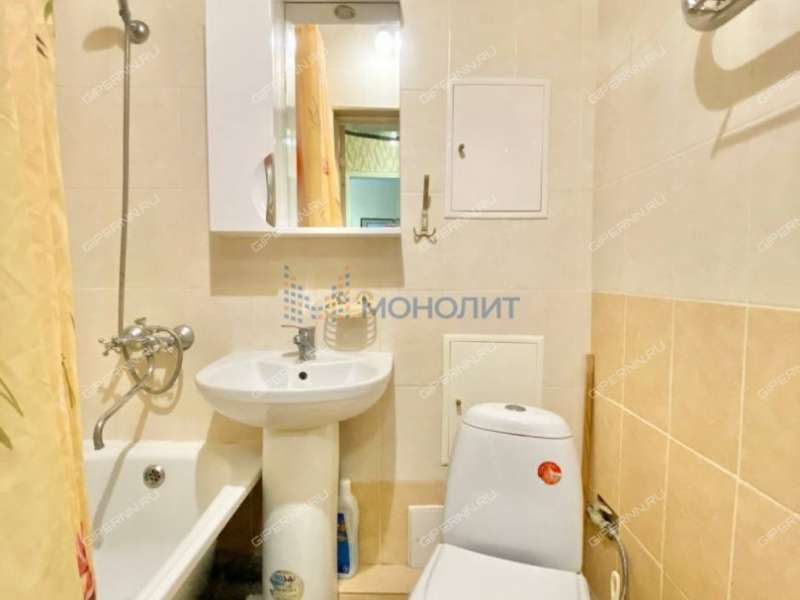 однокомнатная квартира на улице Набережная дом 9 посёлок Октябрьский