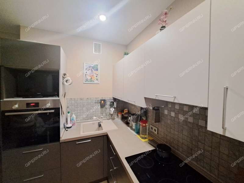 двухкомнатная квартира в 6-м микрорайоне дом 38 город Кстово