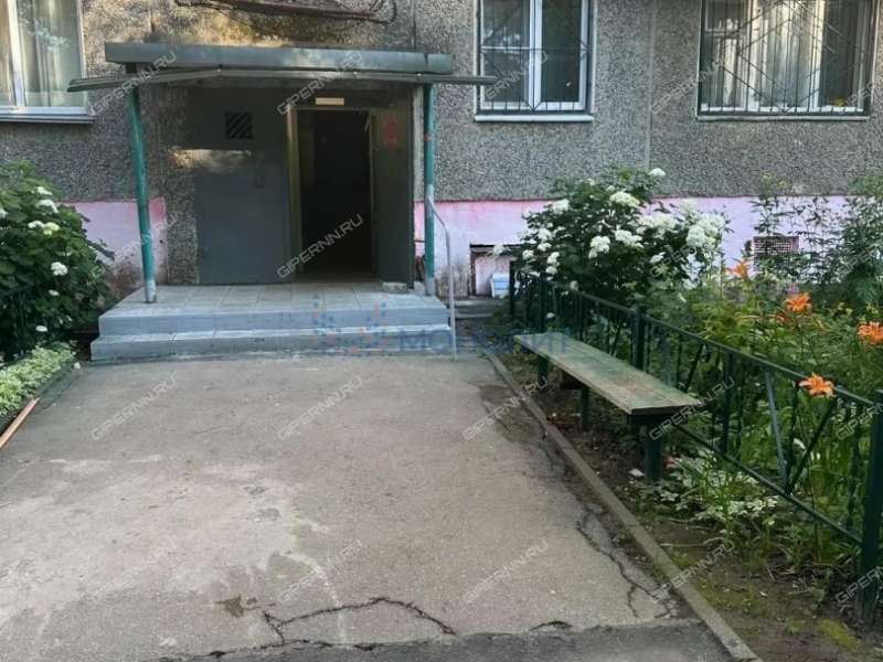 трёхкомнатная квартира на улице Героя Юрия Смирнова дом 61