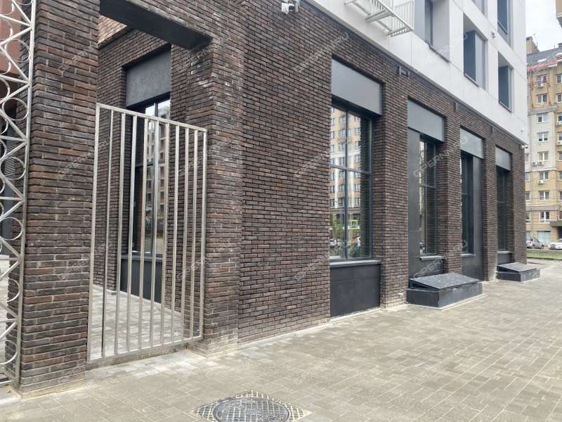 четырёхкомнатная квартира на улице Белинского