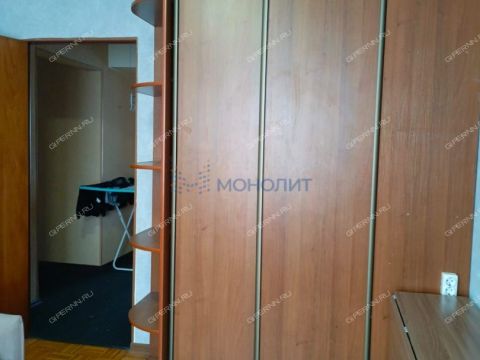 3-komnatnaya-novosmolinskiy-sp-volodarskiy-rayon фото