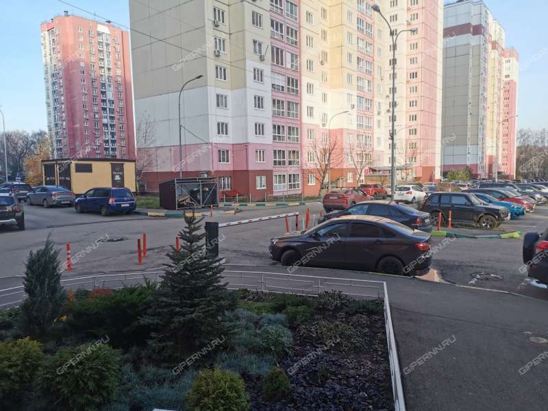 однокомнатная квартира на бульваре 60-летия Октября дом 21 к1