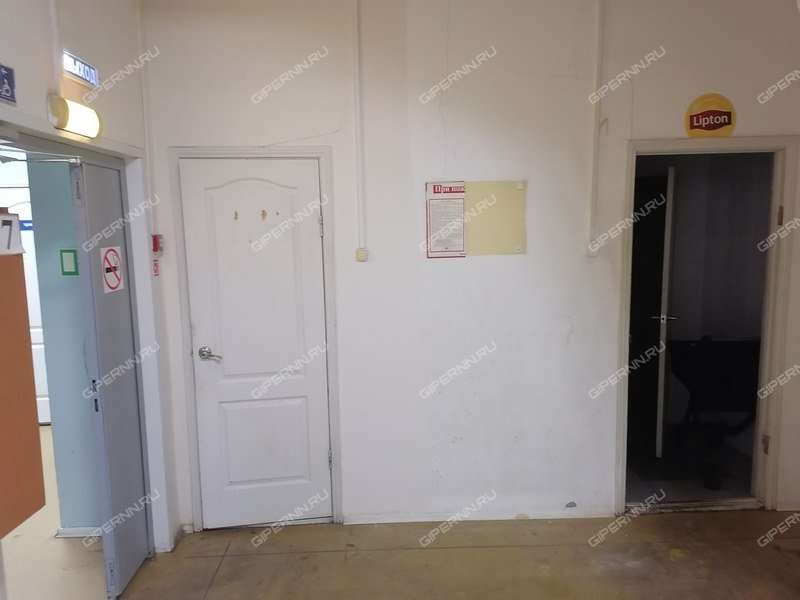 помещение под торговую площадь на Советская ул, д. 12