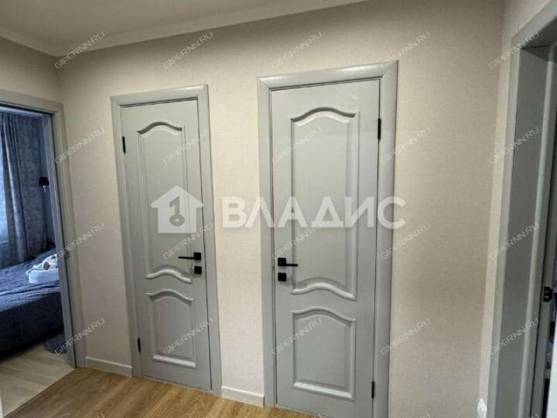 трёхкомнатная квартира на 8 посёлок Дружный