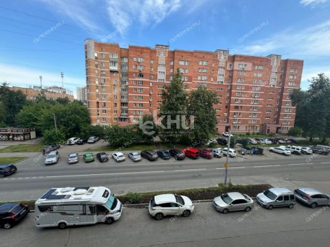 3-komnatnaya-ul-poltavskaya-d-15 фото