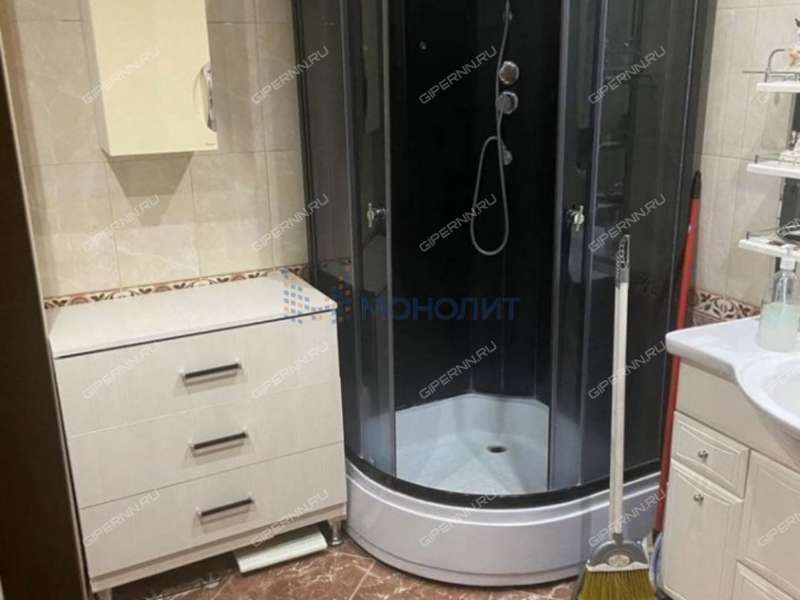 трёхкомнатная квартира на Эпроновской улице дом 10
